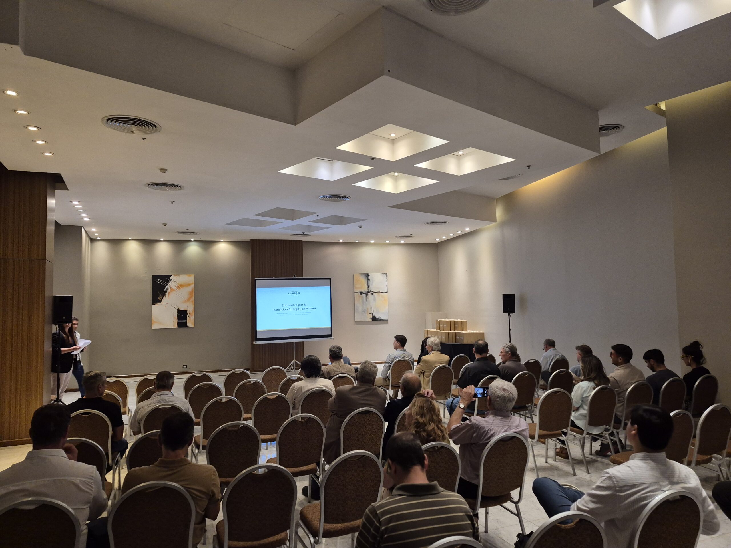 En este momento estás viendo Realizamos un encuentro clave para la transición energética minera en San Juan