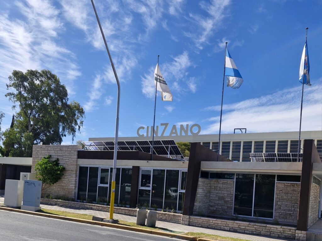 Minas Argentinas (Proyecto Gualcamayo)