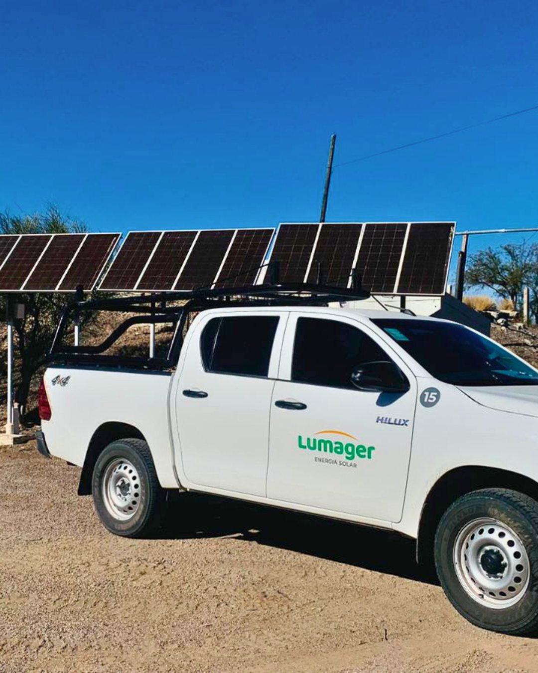 Instalación de paneles solares en sitios rurales realizada por Lumager Energía Solar